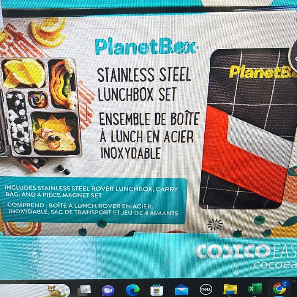 Planetbox space animals  in damaged or w/o putter packaging